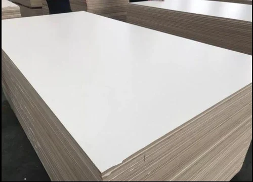 18 Mm Plain Laminated Particle Board